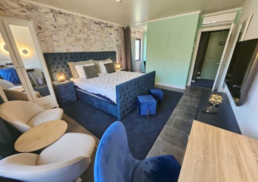 Noto – Deluxe Room